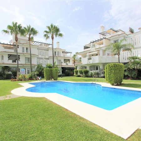 Apartamentos Naranjos Del Sol มาร์เบยา ภายนอก รูปภาพ