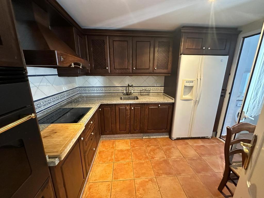 Apartamentos Naranjos Del Sol มาร์เบยา ภายนอก รูปภาพ