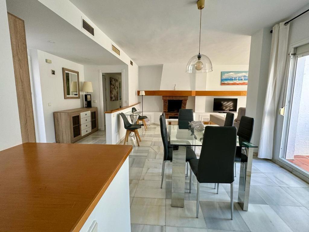 Apartamentos Naranjos Del Sol มาร์เบยา ภายนอก รูปภาพ