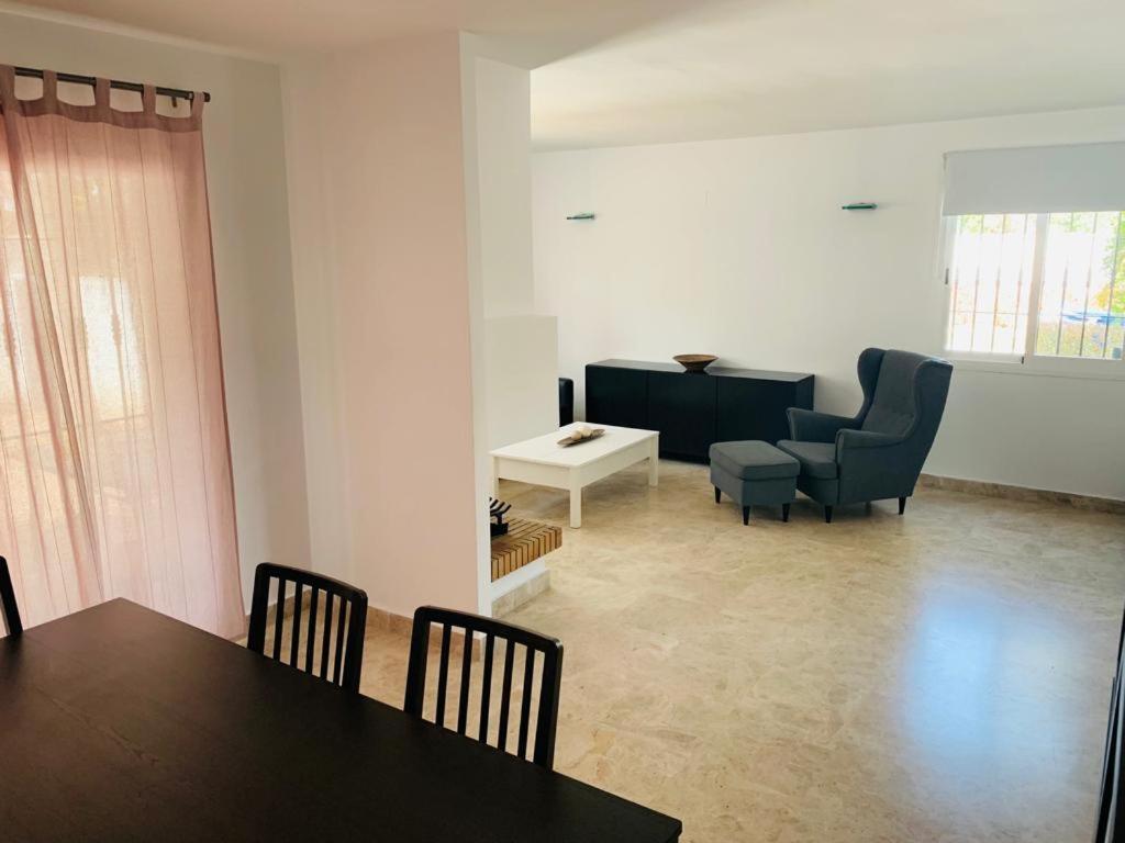 Apartamentos Naranjos Del Sol มาร์เบยา ภายนอก รูปภาพ