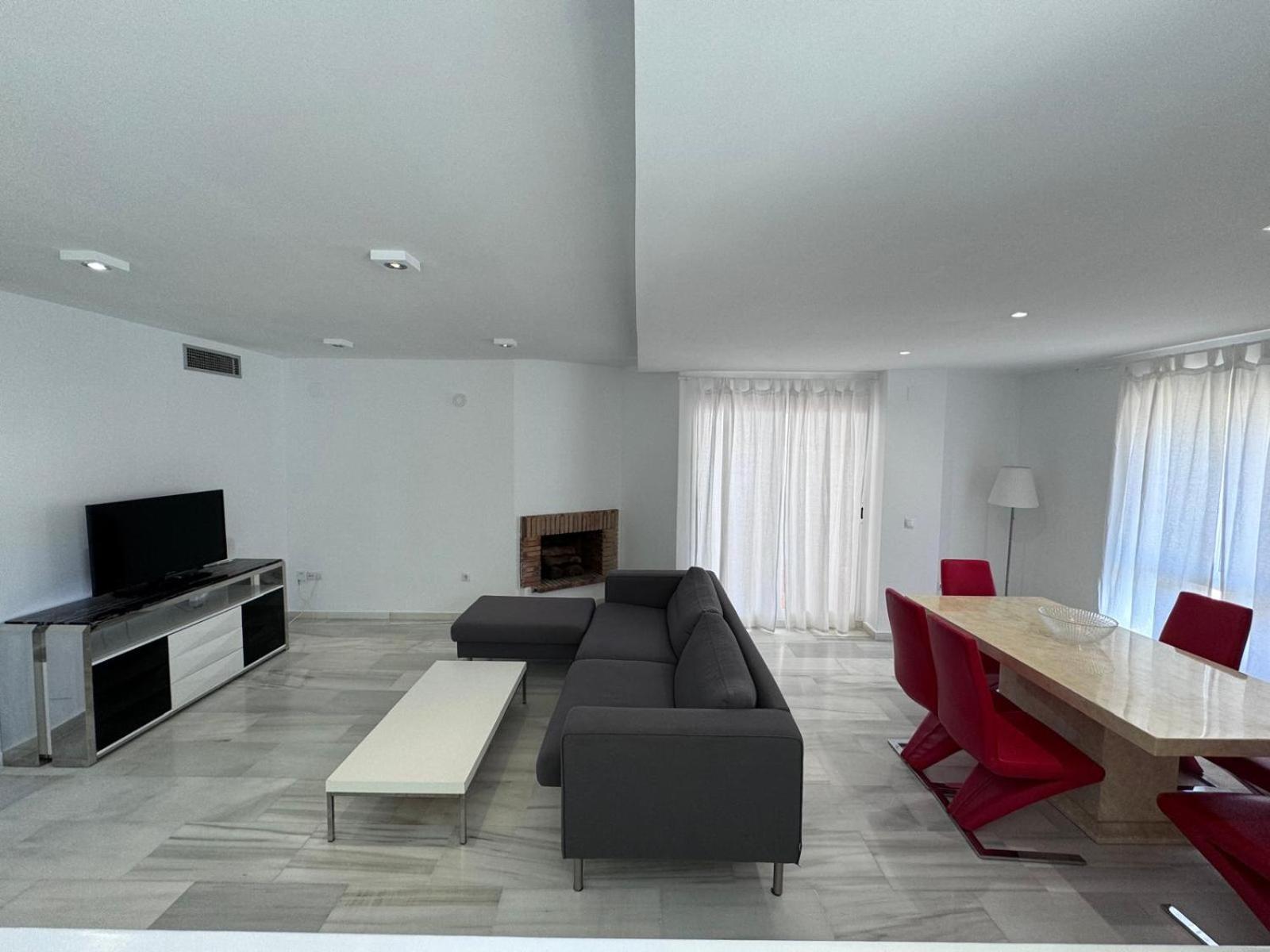 Apartamentos Naranjos Del Sol มาร์เบยา ภายนอก รูปภาพ